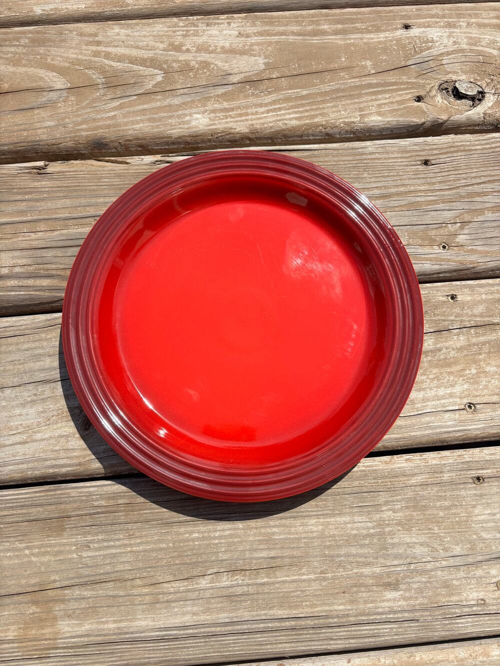 Le Creuset Vancouver Stoneware 27 cm Dinner Plate Cerise, Red Seconds NWT